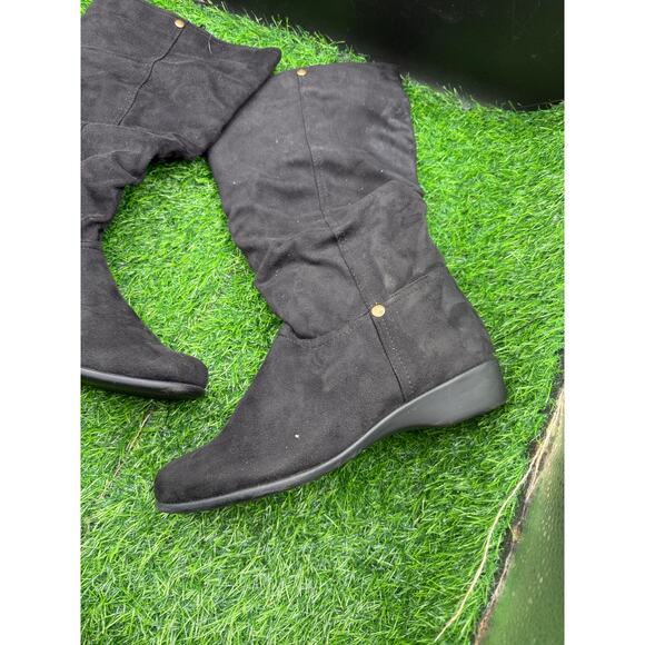 Black- Faux Suede-Thigh High Boots- Size 7 W (approx) - Picture 3 of 9